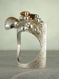 anillo plata de ley y oro 585 con piedras de moda, anillo para mujeres de plata de ley con piedras, joyas de autor plata de ley con piedras para mujeres, anillo 9054