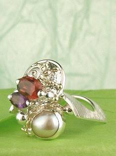 anillo plata de ley y oro 585 con piedras de moda, anillo para mujeres de plata de ley con piedras, joyas de autor plata de ley con piedras para mujeres, anillo 8582