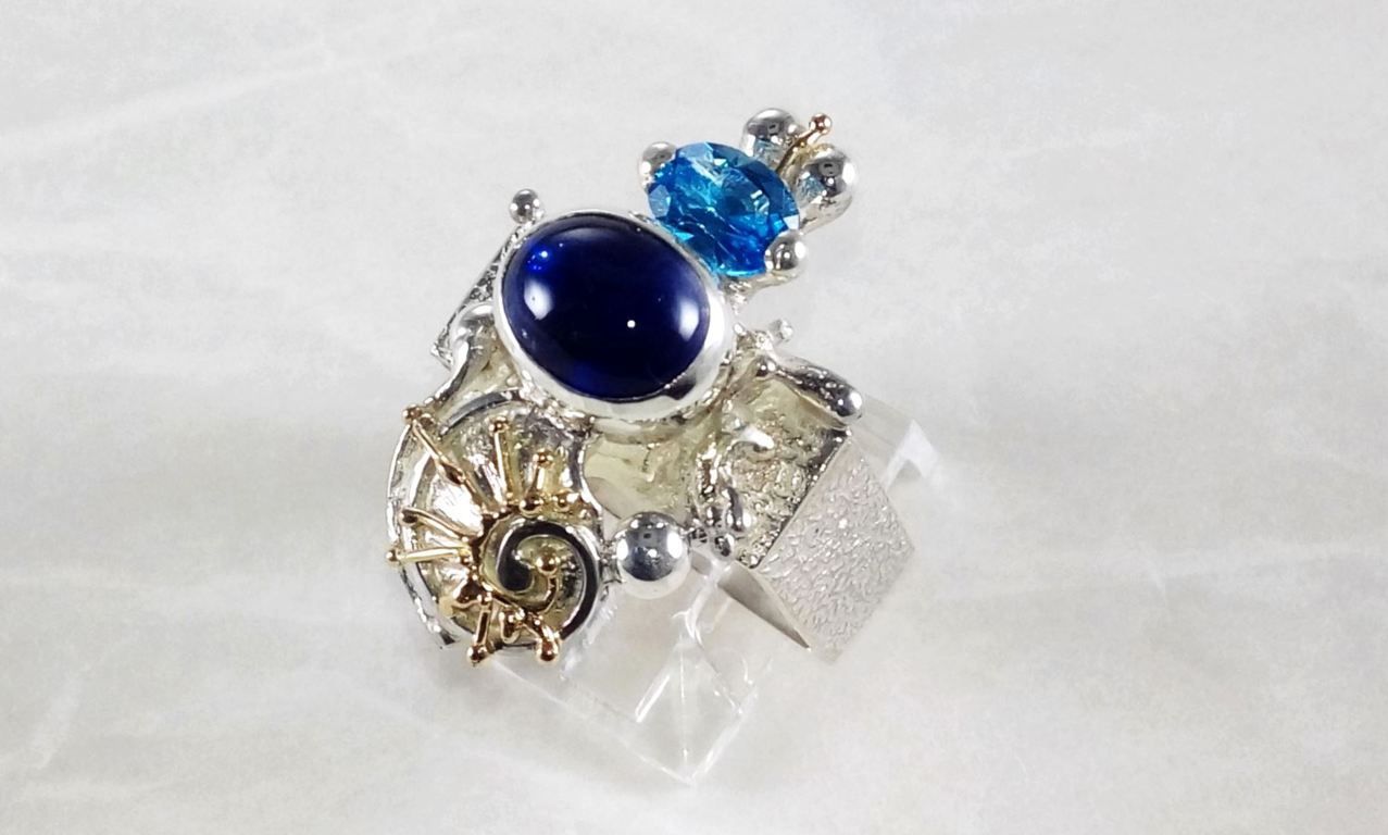 firkantet ring 1625, sterlingsølv, 14 karat gull, ametyst, blå topas, smykkekunst originale håndlaget, Gregory Pyra Piro