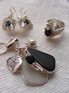 Gregory Pyra Piro One of a Kind Jewellery with Seaglass