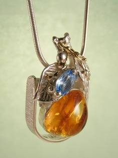 artisan made handcrafted jewelry,, jewellery with colour stones, jewellery with natural gemstones, jewellery with real pearls, where to buy jewellery for mature womens, jewellery from mixed metals with gemstones,  #Amber #Ring Pendant 9025