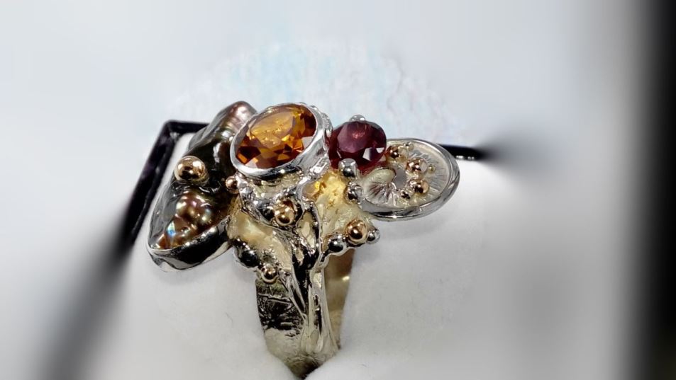 original maker's handcrafted jewellery, gregory pyra piro ring 3292, mixed metal jewelry, 14k gold and silver, sterling silver and 14 karat gold, artist with own style, unique style jewelry, silver and gemstone jewelry, gemstone and pearl jewelry, gold and color gemstone jewelry, citrine, garnet, pearl, art nouveau inspired fashion jewelry, jewellery with natural pearls and semi precious stones, contemporary jewelry from silver and gold, art jewellery with colour stones, contemporary jewelry with pearls and color stones, jewellery made from silver and gold with natural pearls and natural gemstones, shopping for diamonds and designer jewellery, accessories with color stones and pearls, artisan handcrafted jewellery with natural gemstones and natural pearls, jewelry made first hand, art and craft gallery artisan handcrafted jewellery for sale, jewellery with ocean and seashell theme